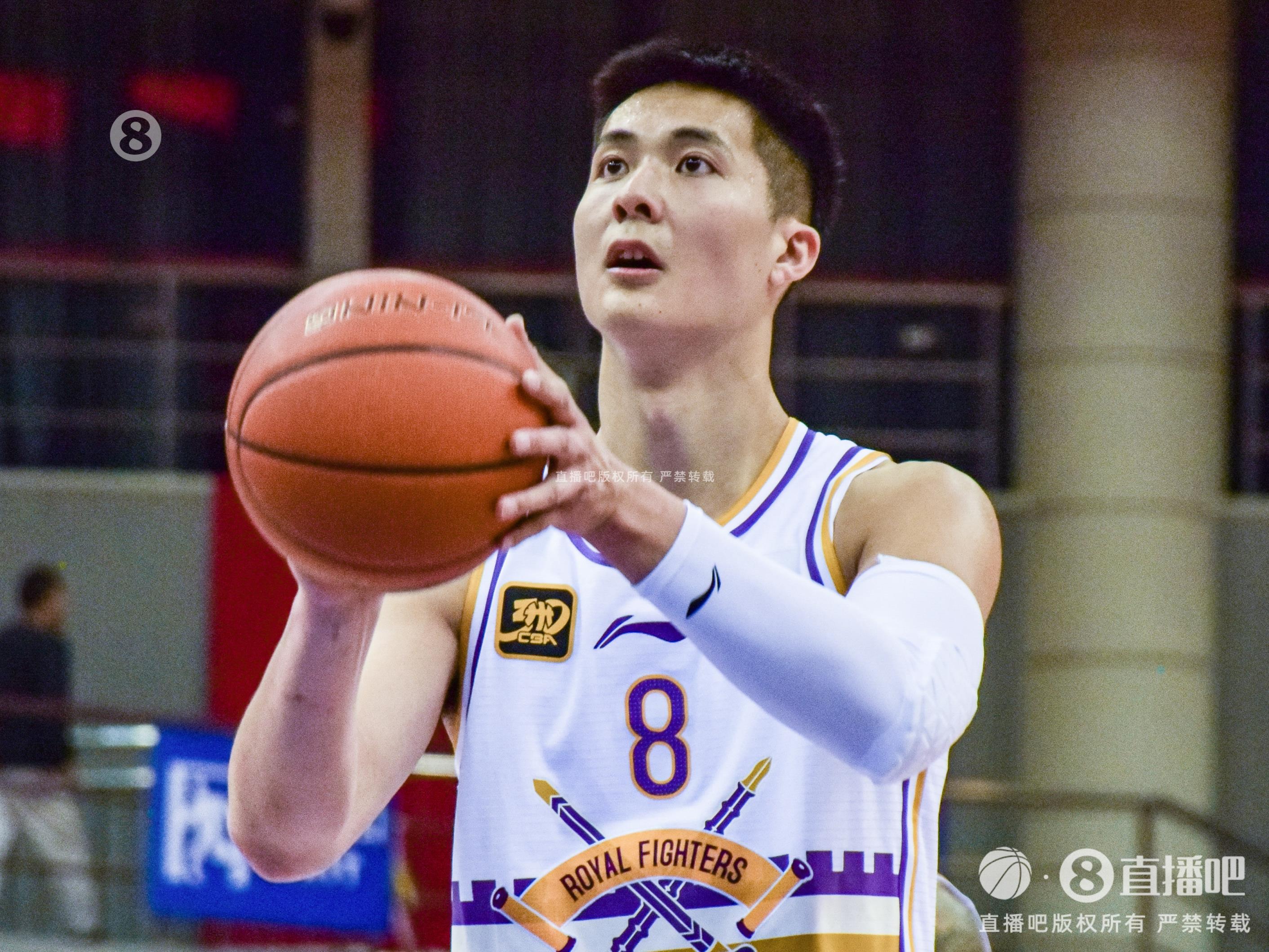 拼盡全力！朱松瑋11中9拿到22分4板6助 三分6中4